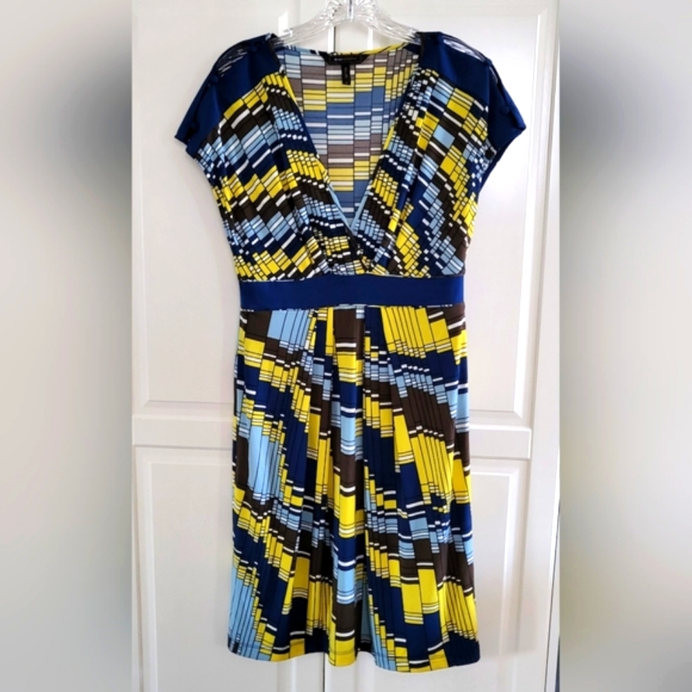 BCBG MaxAzria Tereza Geo Printed Jersey Wrap Dress Size M